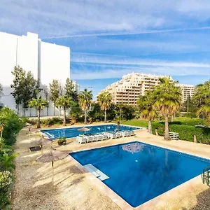https://praia-da-rocha-sunny-studio-air-conditioning-two-pools.hotelaalgarve.com